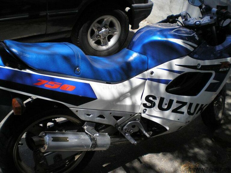 Moto Suzuki GSX-R 750 R