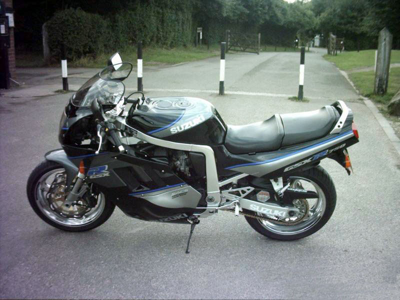 Suzuki GSX-R750 1991 Specifications
